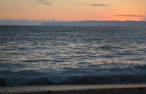 Playa Zancudo Casa | Tiny House at Frith Estate - Beachfront Tiny Home in Playa Zancudo