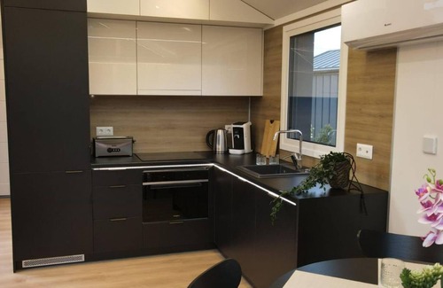 Sohren Casa | Tiny-House "Das kleine Schwarze" - Land Zeit - get your tiny moment