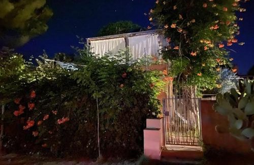 Kourouta Casa | Tiny House-Designed for rest, built for two
