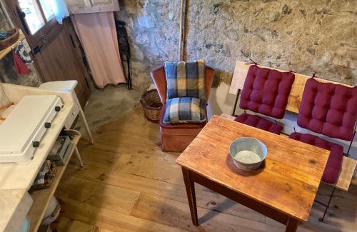 Coll de Nargó Apartamento | Tiny House El Forn de La Pegatera