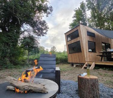 Saint-Jacques-d'Ambur Chalet De Esquí | Tiny house AMBUR