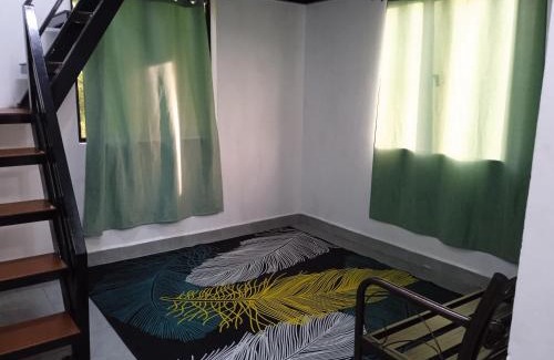 Kuala Terengganu Chalet De Esquí | Tiny House Idaman K T dengan Aircond dan Privasi Penuh 1 Bilik Air