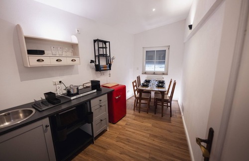 Diez Apartamento | Tiny House mit Wohnfass