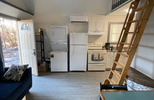 Dadeville Cabina | Tiny House (not on water front) near lake martin, and boat ramp