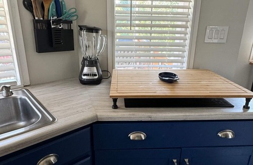 Lyman Cabina | Tiny house on Lyman Lake with hot tub