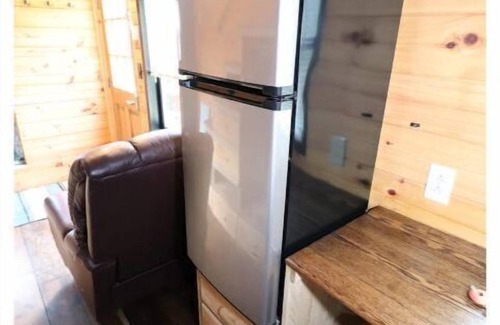 Greentown Casa | Tiny house on the creek!! Pocono Mountain Escape!!