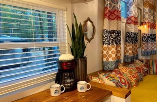 Hattiesburg Casa | Tiny House - Shangri La