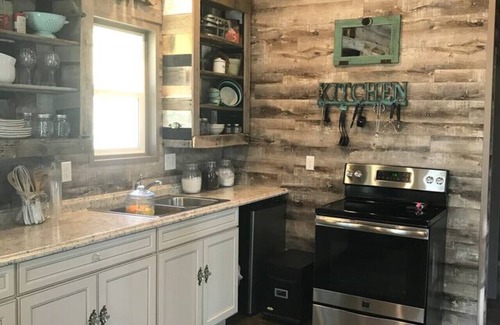 Palisades Casa | Tiny House -Valley Village