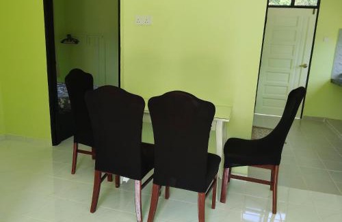 Tanah Merah Casa | Tiny House WH Homestay Pasir Mas Tanah Merah Rantau Panjang