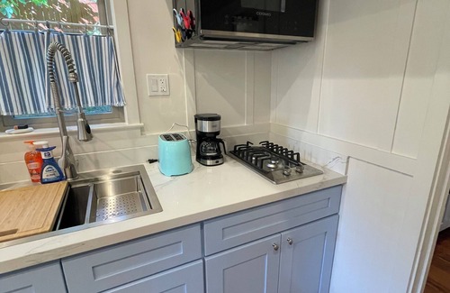 Grass Valley Casa | Tiny House with 2 lofts for sleeping. Just a mile from Grass Valley.