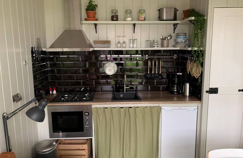 Burgerbrug Cabaña | Tiny house with green private garden near the beach