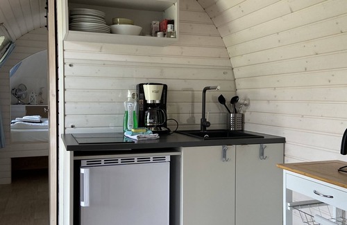 Belau Alquiler De RV | Tiny Igloo Karlsson