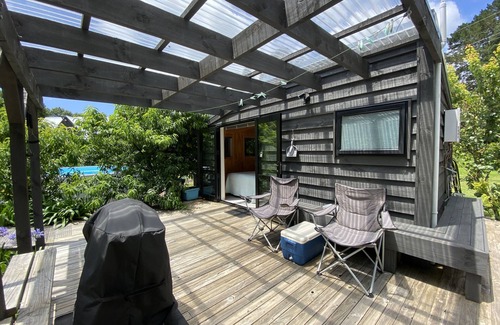 Whangamata Cabina | Tiny Studio - Near New