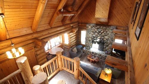 Yosemite West Casa | Tioga Logs