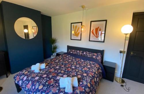 New Forest District Casa | Tipsy Cottage with fire-pit and BBQ