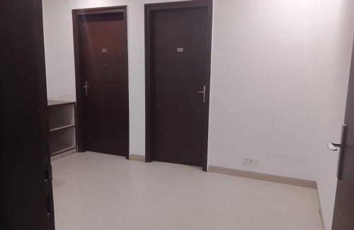 DLF Phase 3 Casa | Tipsyy Inn Suites 020