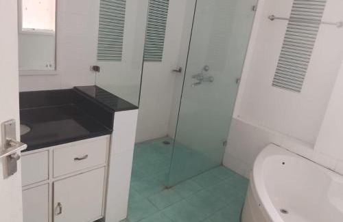 DLF Phase 3 Casa | Tipsyy Inn Suites 020
