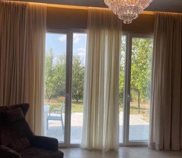 Mullet Apartamento | Tirana Sunny Bliss Villa 2