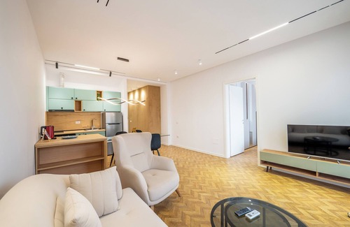 Tirana Apartamento | Tirent Apartment-Modern 1-Bedroom Stay Near Liqeni i Thatë