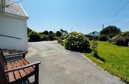 Trearddur Bay Casa | TIRNANT- 3 Bed - GROUND FLOOR ROOMS -DOG FRIENDLY