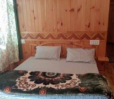 Banjar Casa | Tirthan Rahi Homestay