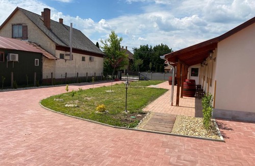 Tiszaorveny Apartamento | Tisza-i Apartmanok