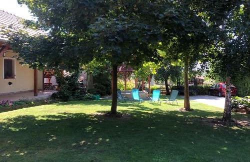 Tiszaorveny Casa | Tisza-Kert Vendégház -Tisza-Kert Vendégház II