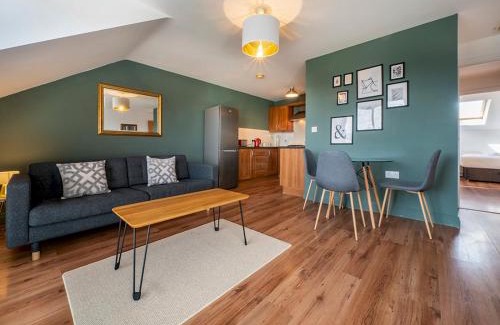 Belfast Apartamento | Titanic View Penthouse - Gated complex - Parking