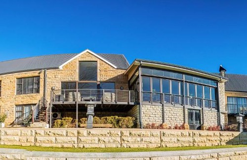 Clarens Casa | Titanic View - Place of Peace