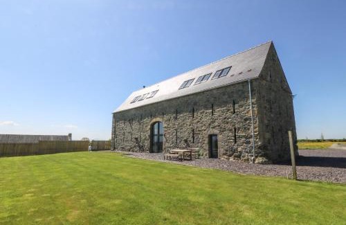 Llangefni Casa | Tithe Barn