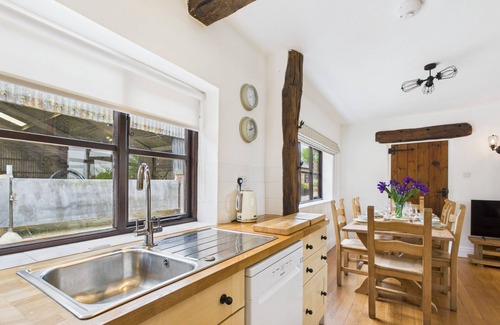 Ryde Cabaña | Tithe Barn a Stunning family home with panoramic views