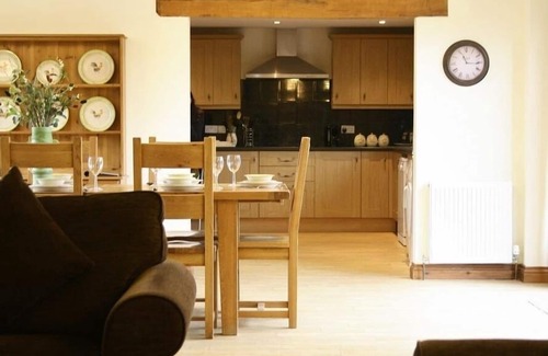 Chipping Norton Cabaña | Tithe Barn, Lyneham