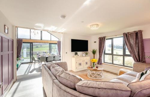 Kingswood Casa | Titw Tomos Las
