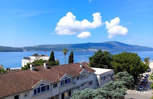 Tivat Apartamento | Tivat Center SeaView Apartment