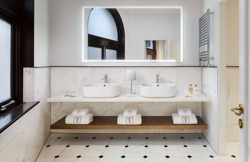 Canal Ring Hotel | Tivoli Doelen Amsterdam Hotel