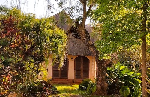 Tiwi Villa | Tiwani Sunset, a Little Piece of Eden