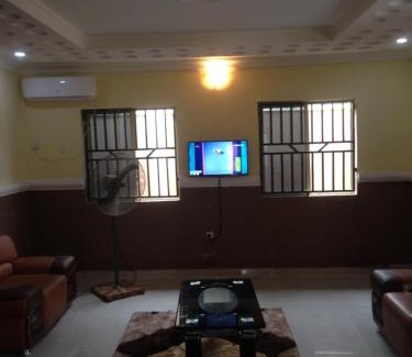 Ilorin Apartamento | TJ Cottage
