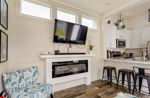 Mills River Casa | TL #6 Chessie · Chessie @ Acony Bell Tiny Home Village