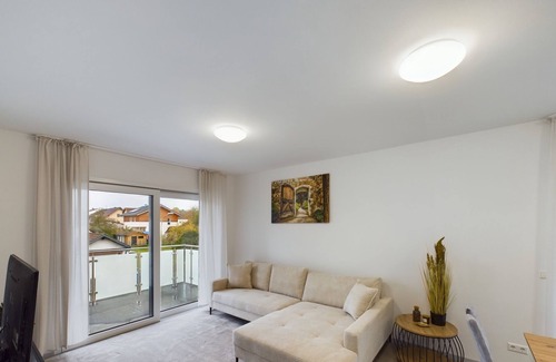 Ramstein-Miesenbach Apartamento | TLA/TDY Accommodation in Central Ramstein