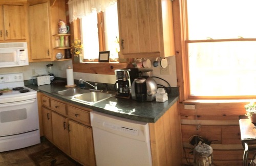 Tellico Plains Casa | Tlea Farm Mountain Log Cab. 73 acres de senderos y potreros 2 vapor + lago