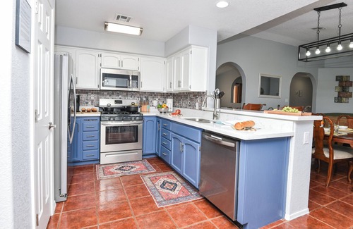 Yuma Casa | TMK-Spacious 4br home with pool for your comfort. EV charger available