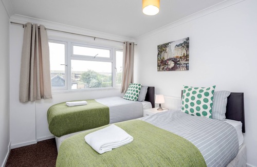 Tilbury Casa | TMS Lovely 3 Bed House-Tilbury-Free parking