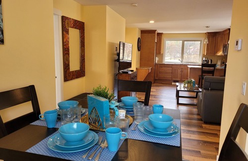 Central Okanagan Cabaña | New construction Coach house with breathtaking views of the Okanagan Lake