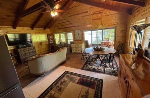 Lac du Flambeau Casa | TnT Cabin on Plummer Lake