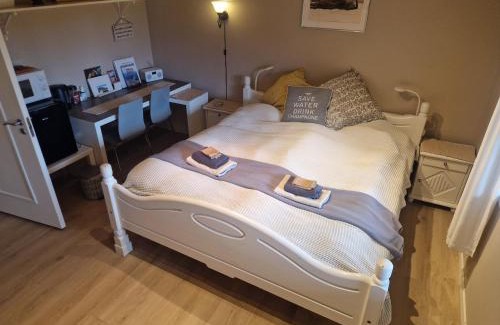 Kristiansand Apartamento | To soverom og bad i Villa Svale