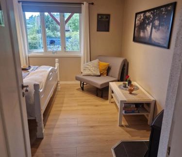 Kristiansand Apartamento | To soverom og bad i Villa Svale