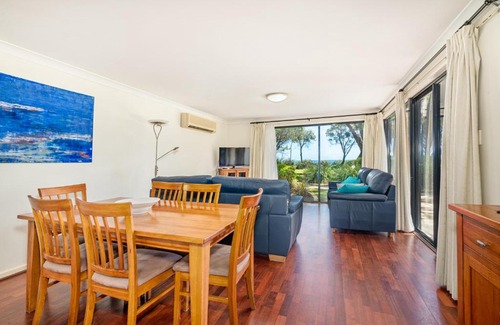 Broadwater Casa | To the Beach - Unit 2 Cape View Resort