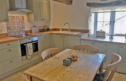 Brompton Regis Cabaña | Toads Breech, Dulverton, Characterful, Pet-friendly Cottage Surrounded by Nature