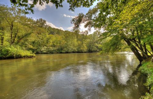 Mineral Bluff Casa | Toccoa River Escape - Cuddleup
