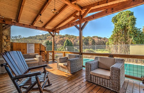 Williamstown Casa | Toccoa River casa w / piscina privada y acceso rápido al centro de la ciudad